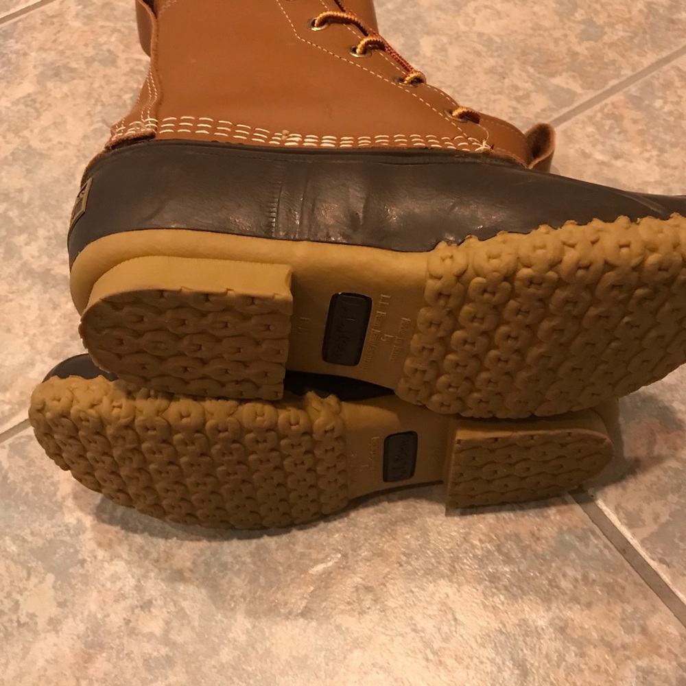 Bean Boots - Picture 2 of 2